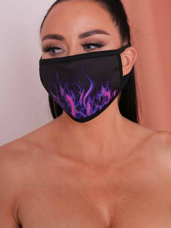 Rosa och lila flamtryck tvättbar ansiktsmask för wholesale av Femme Luxe