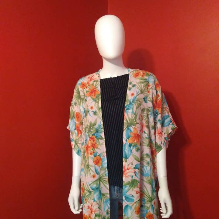 Blush green leaves kimono for wholesale by Jones & Ivy Collections, Inc.