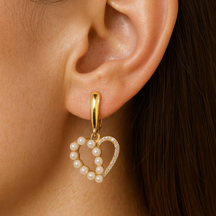 PHOEBE´S - Wholesale Dangle Earrings - Heart Earrings with Pearl and CZ Plated in 18K Gold2