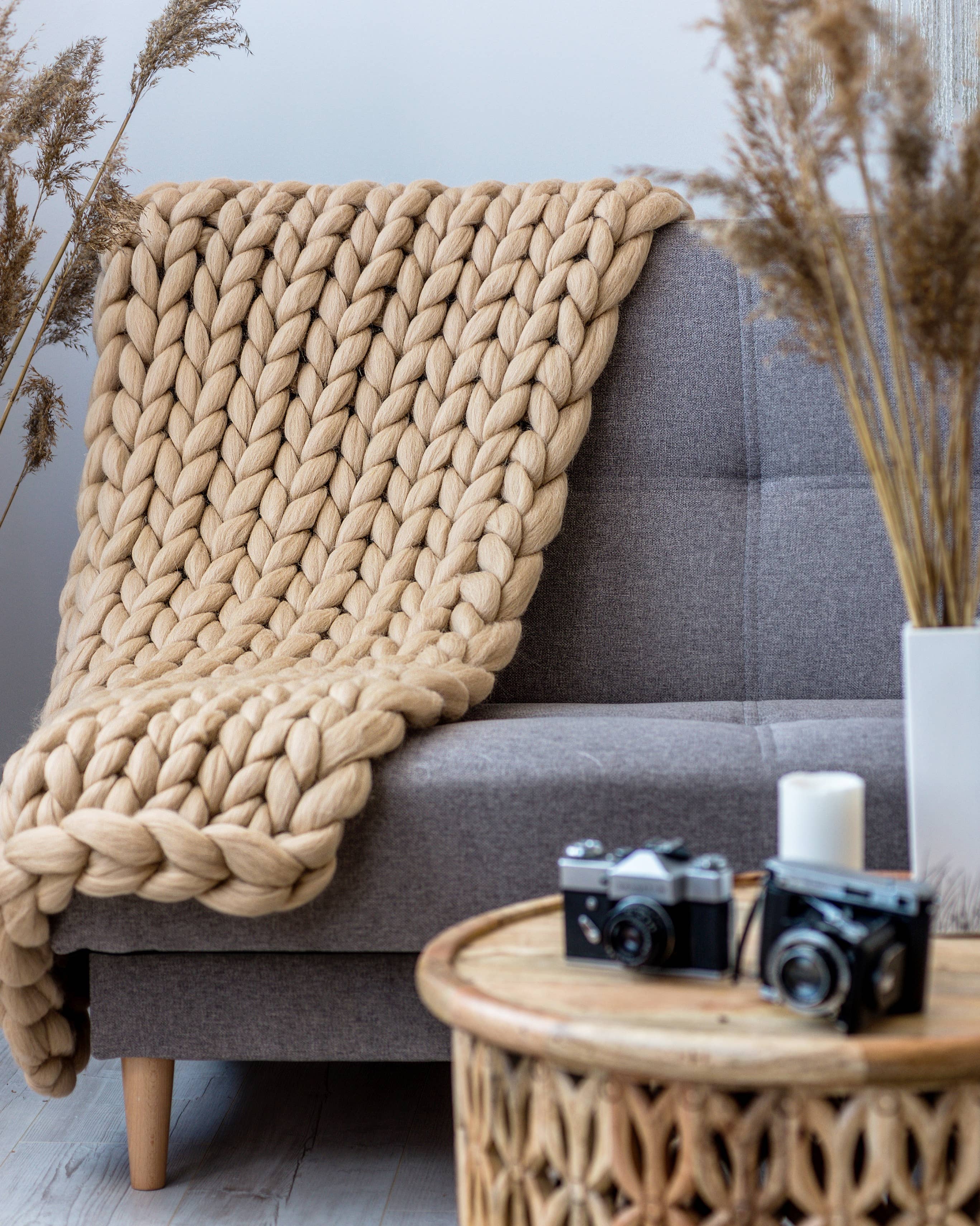 Chunky Wool Studio - Wholesale Throw Blanket - Chunky Knit Blanket  - 30 colors available14