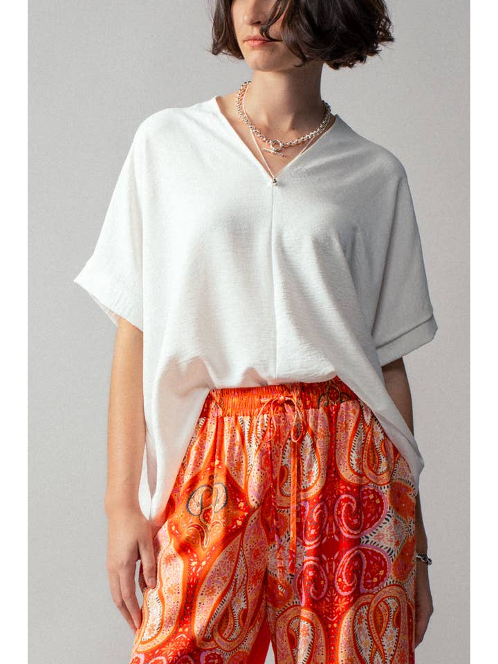 Urban Daizy - Wholesale T-Shirt - Women's - Breezy Airflow V-Neck Top