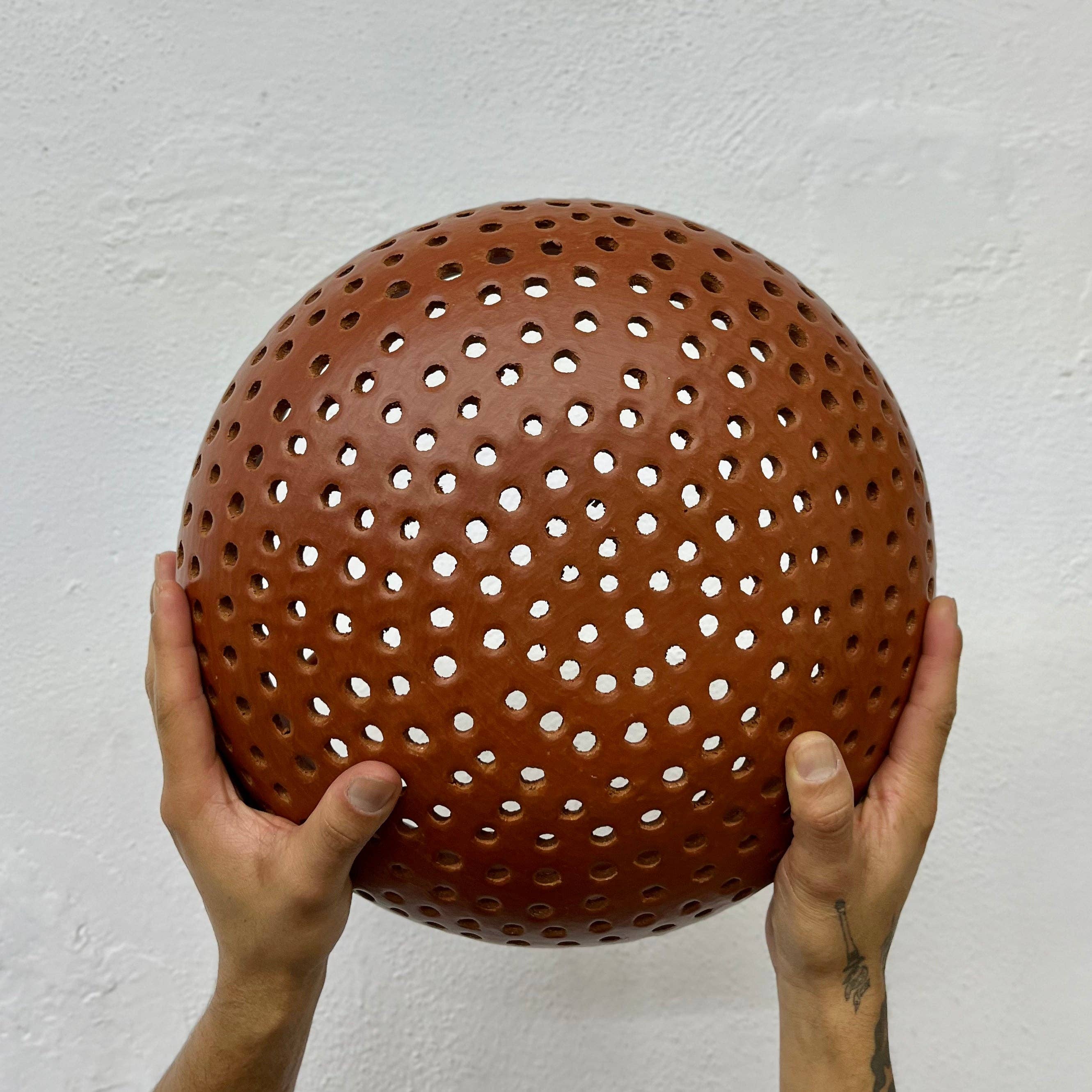 Yalala - Venta al por mayor Coladores - Mujeres Del Barro Rojo - Colador redondo Pichancha - Barro Ro5