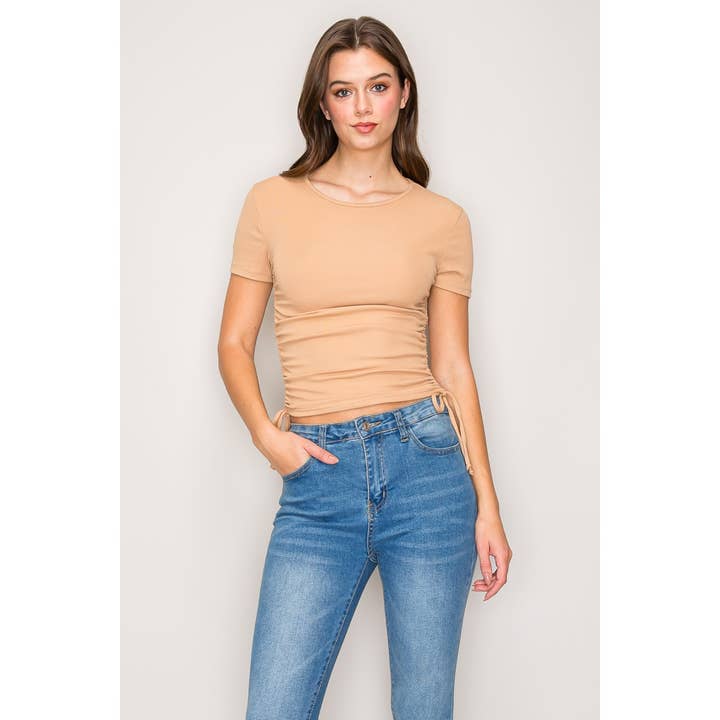 Haut en tricot froncé à col rond et manches courtes pour la vente par Popular 21