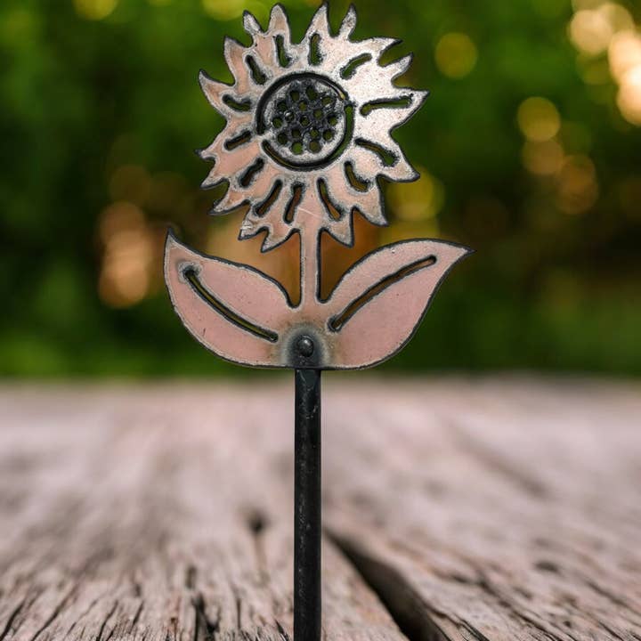 Paletto da giardino a forma di girasole per piante, decorazione per patio, ecologica, USA per la vendita all'ingrosso da parte di Iron Jewel
