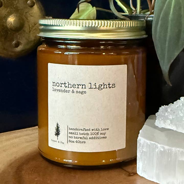 8 oz håndhældt soja lille batch-nordlys for engroshandel hos forest & fog