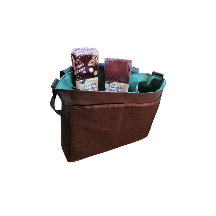 Zwart op groen Messenger voor wholesale door Desco Collective