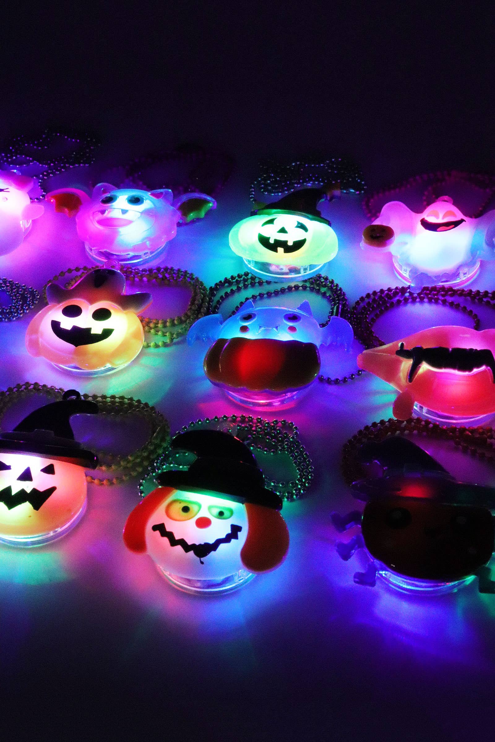 ASSORTI Halloween LED lichtketting met hanger - set van 12 stuks voor groothandel op Faire2