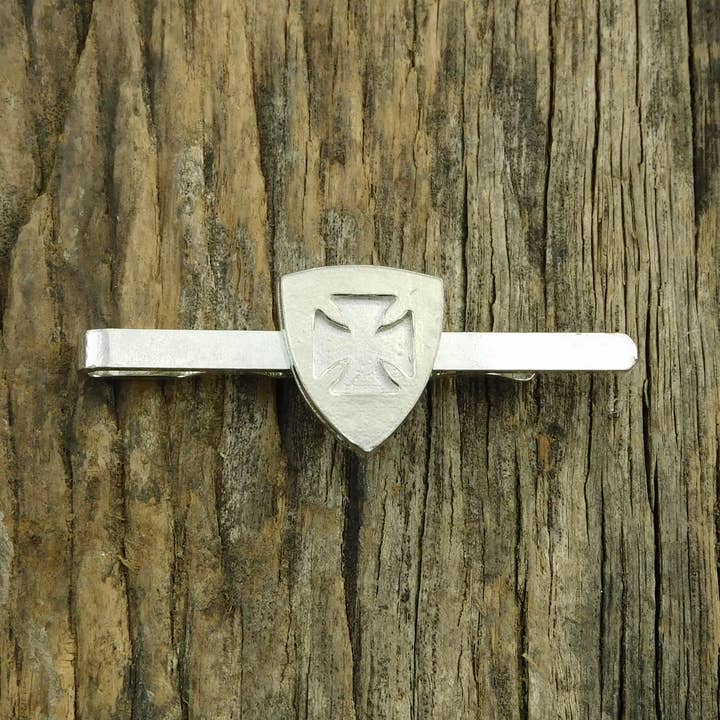 William Sturt Fine Pewter - Wholesale Reversspeld/knoop - Knights Templar Shield Tie Slide - Kort schild, Inset Cross