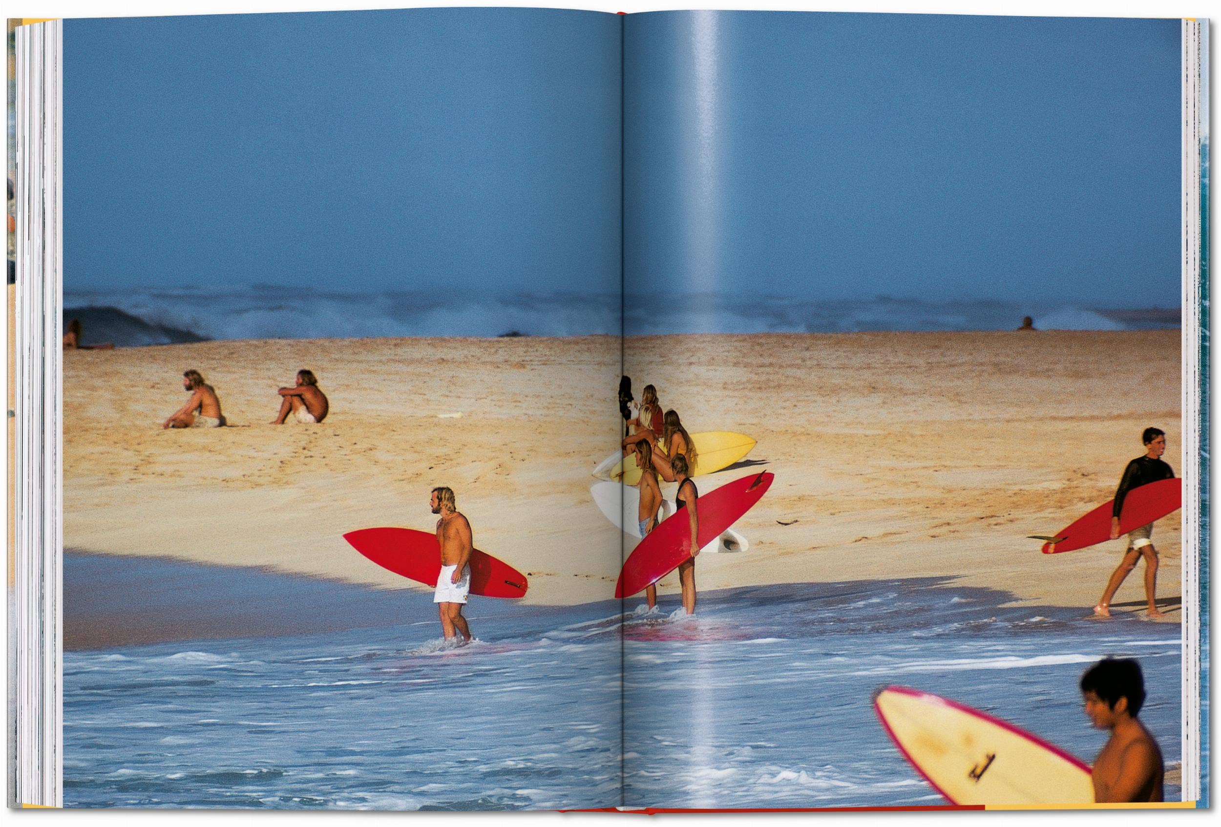 TASCHEN Europe - Wholesale Display Book - LeRoy Grannis. Surf Photography of the 1960s and 1970s (German, French, English)7
