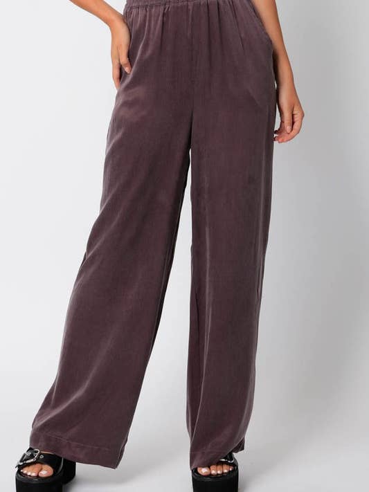 Leanna Pants
for wholesale by Olivaceous