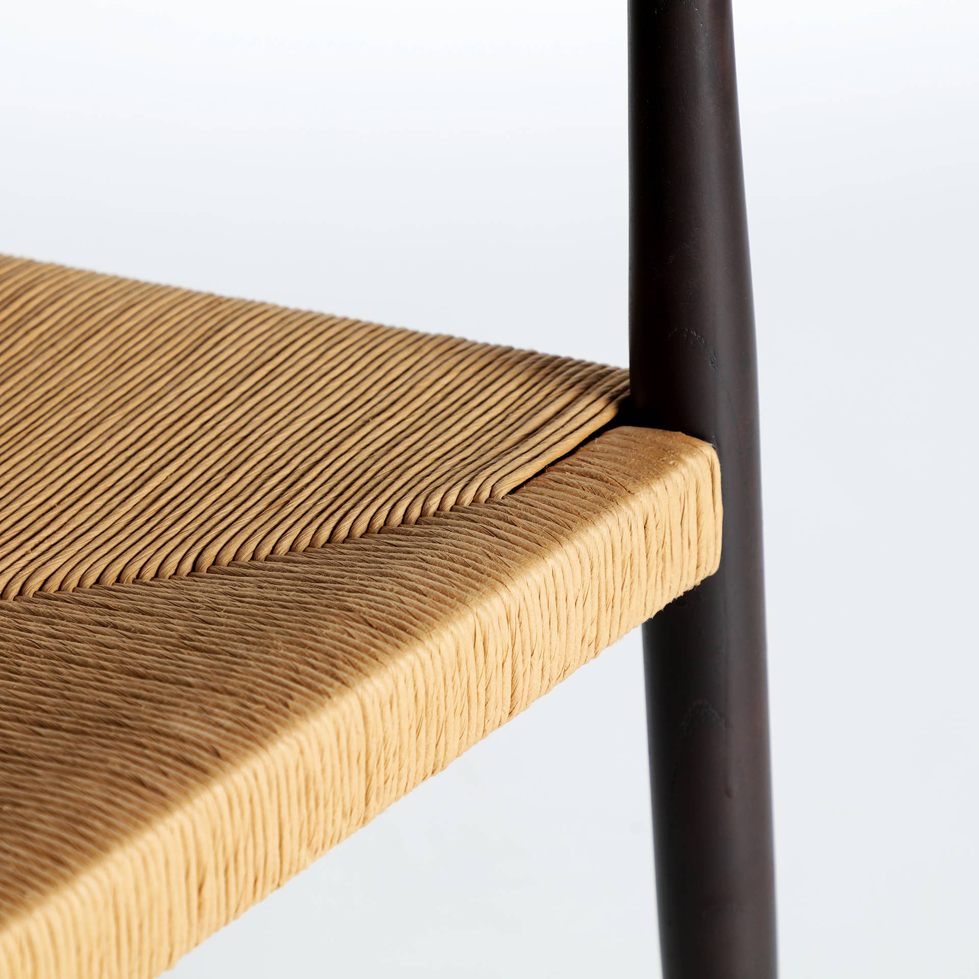 Kodu - Wholesale Chair - Elm wood chair in black. 54x52x75cm5