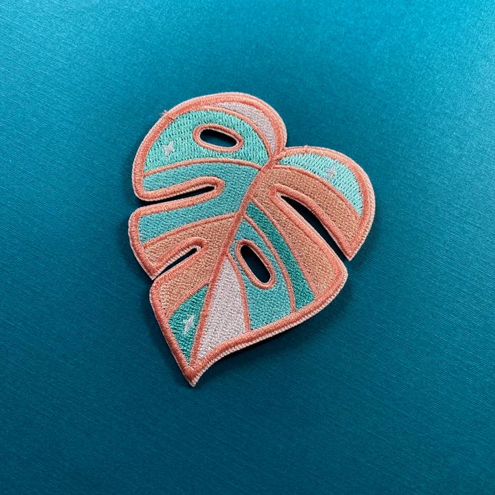 Chelzart - Wholesale Patch - Monstera Leaf Embroidered Patch | Plant Iron on Patch4
