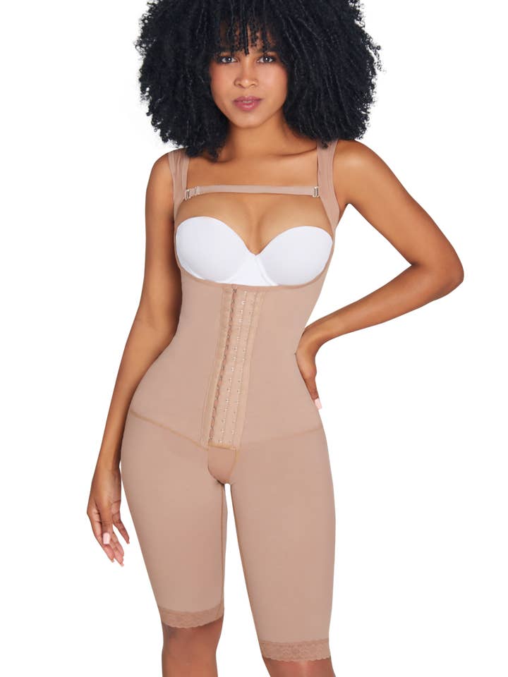 Bodyshaper long à bretelles larges pour la vente par Jackie London