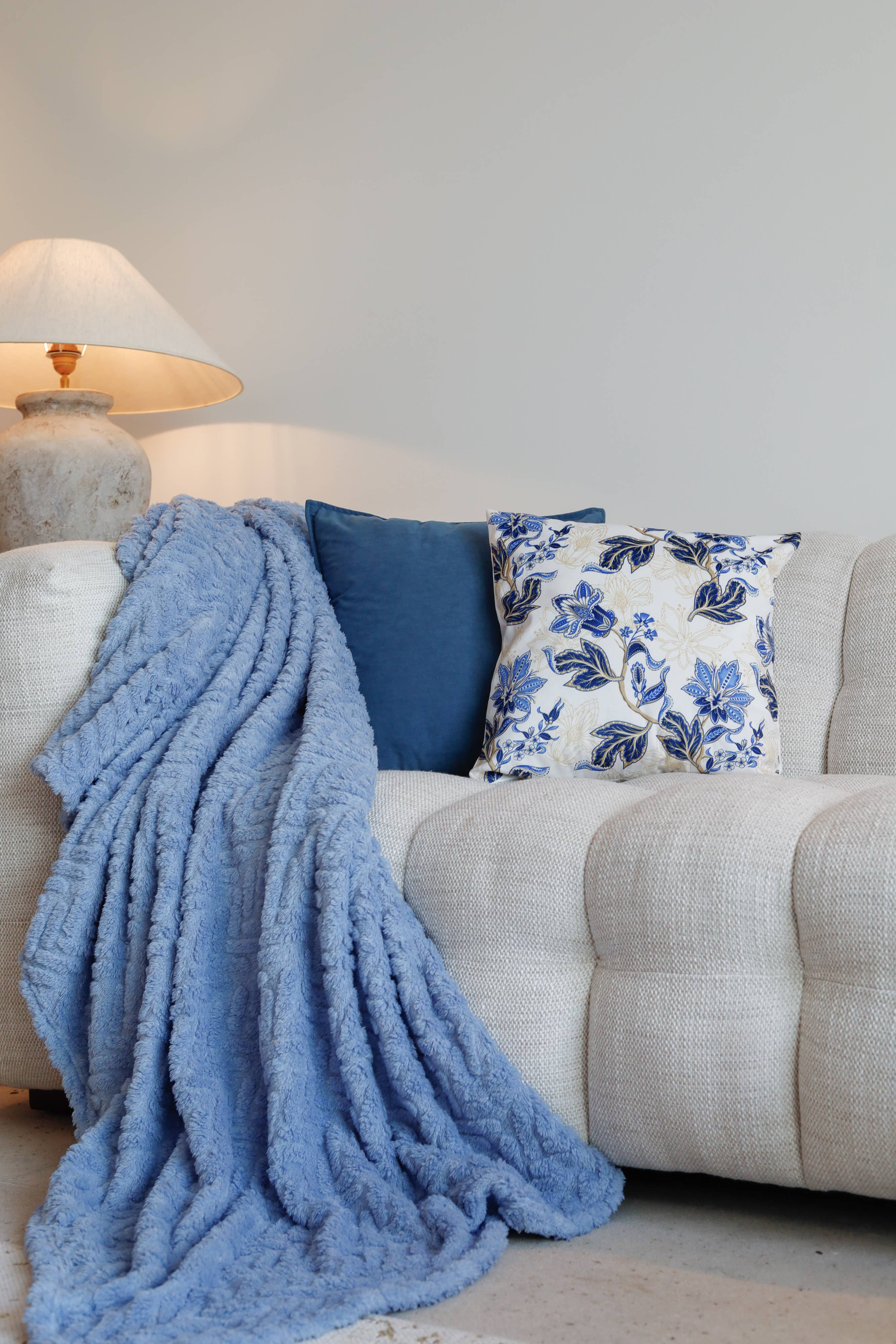 Tiseco - Wholesale Decoratiedeken - Plaid RENA met mandvlechtpatroon 150x200 cm1