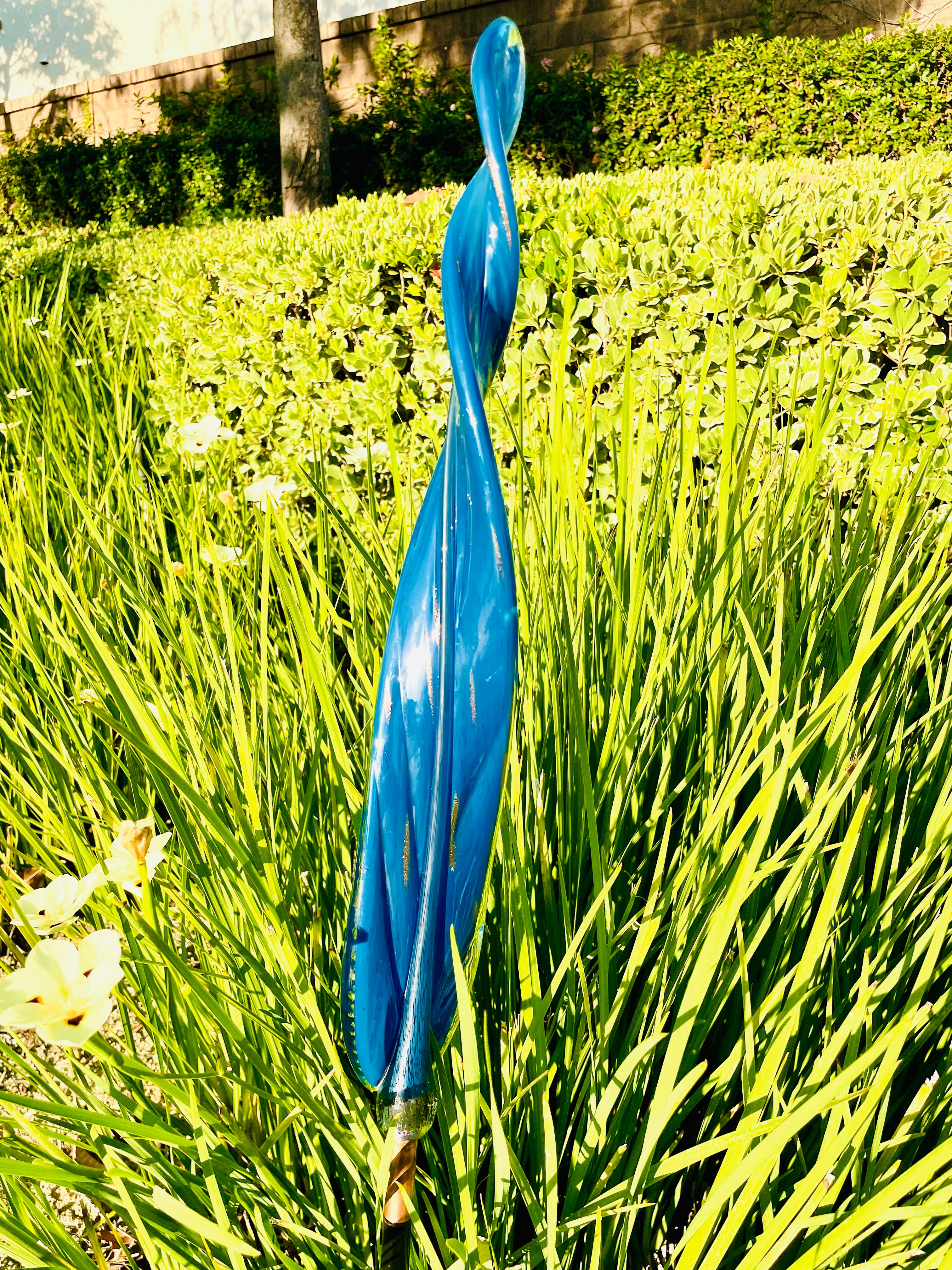 ApricotMint - Wholesale Garden/Lawn Stake - Chihuly Inspired Handcrafted Art Glass Leaf and Garden Art S8