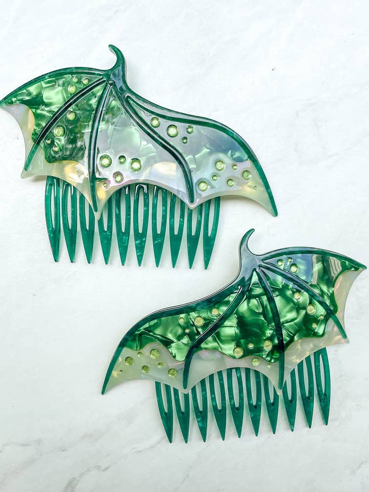 Ensemble de peignes Aile de Dragon Vert | Cadeaux Fantaisie pour la vente par Blissfully Bookish Company