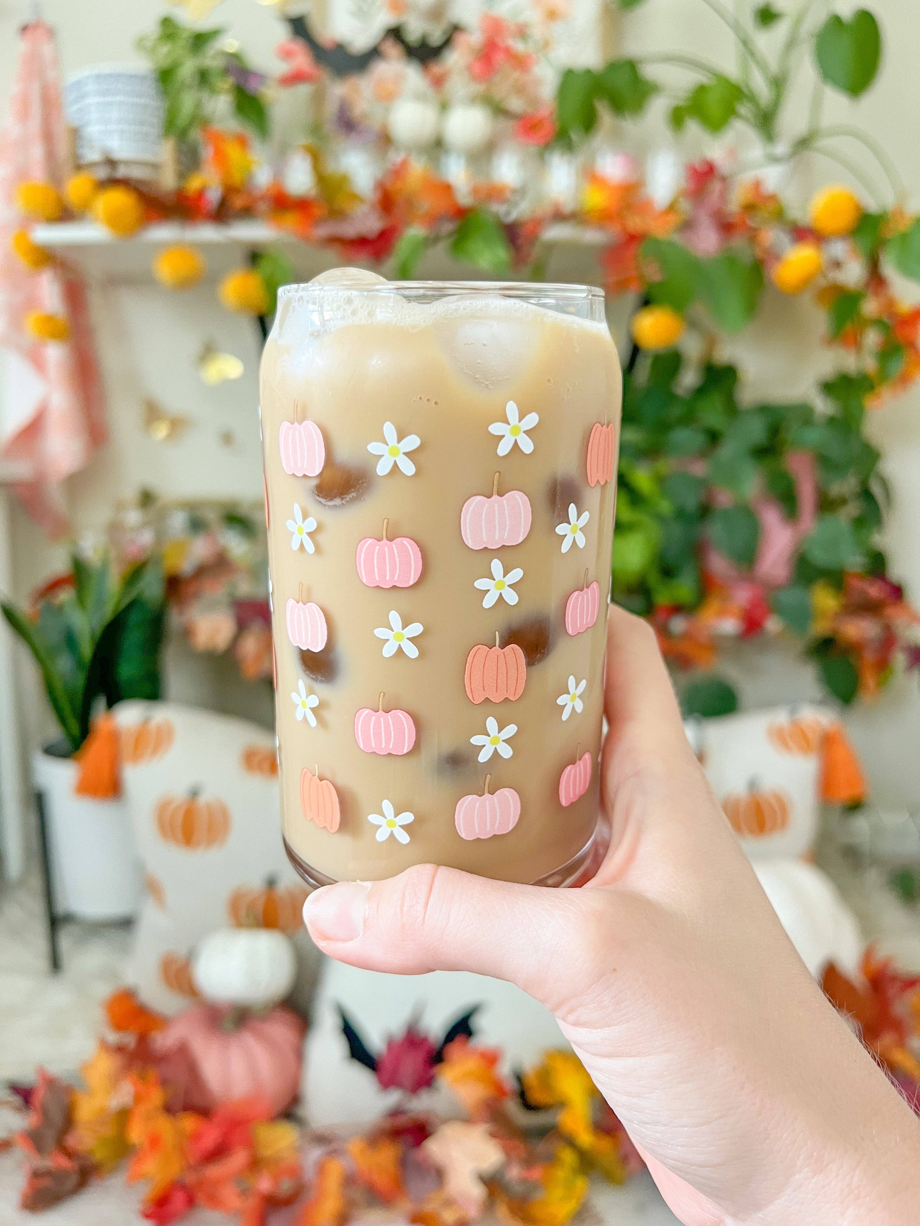 Hart and Flora Shop – wholesale Drinking glass/cup – 16oz Pumpkins and Daisies Glass1