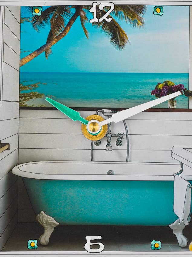 Duckie, horloge de collage personnalisée pour la vente par Lea Alboher