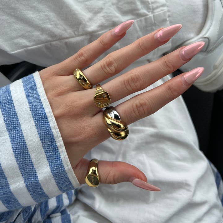 Réalta - Wholesale Signet Ring - Sláinte Ring6