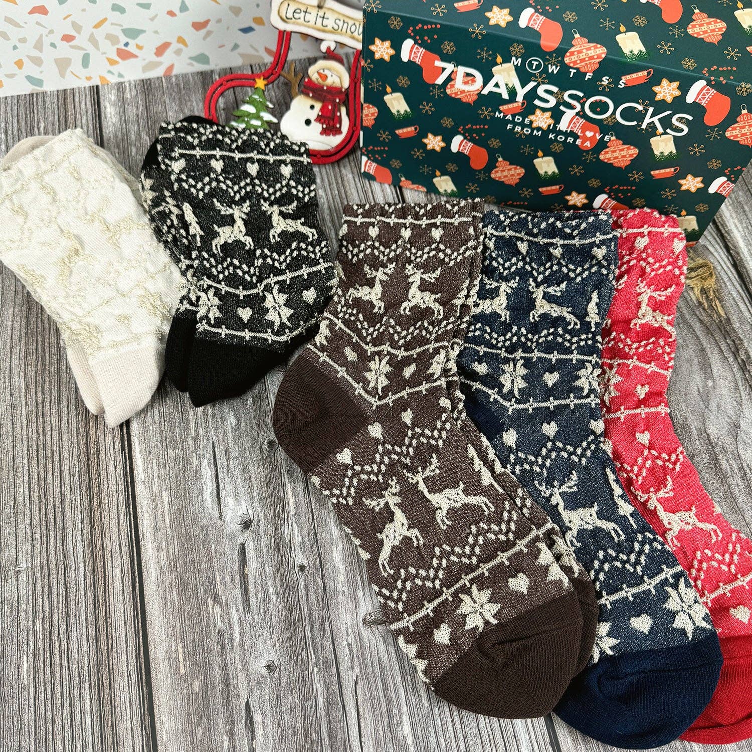 7DAYSSOCKS – wholesale Socks – Women's – Women's Crew Winter Nordic Textured Snowy Deer Socks7