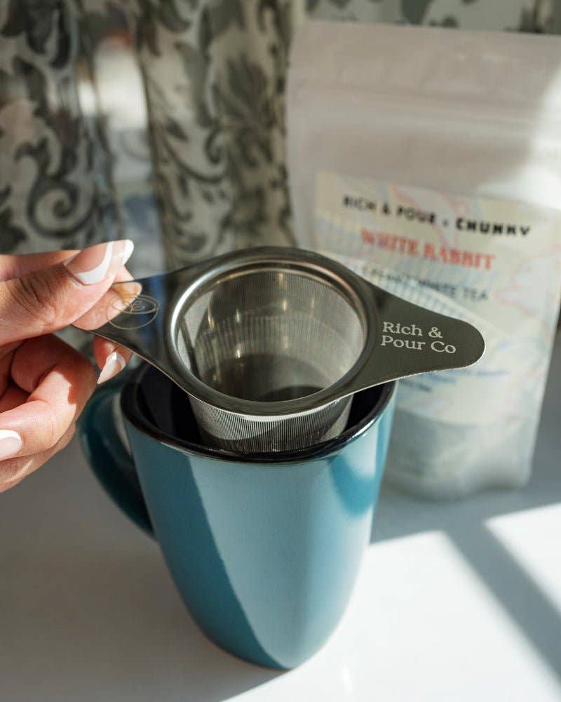 Rich & Pour - Vente Passoires à thé/infuseurs - Infuseur à thé en acier inoxydable avec panier à mailles pour feuilles de thé en vrac3