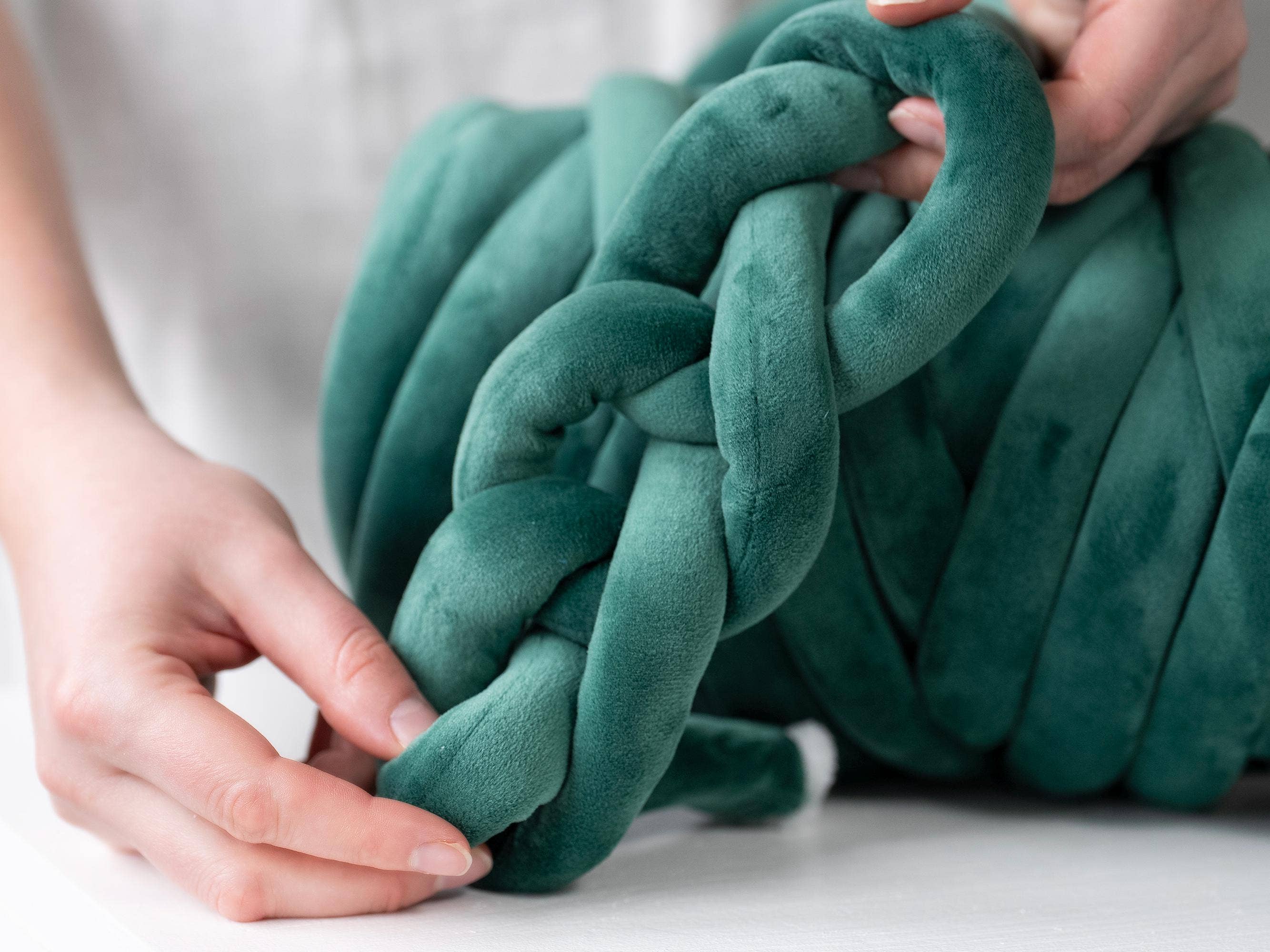 White Chunky Knit Weighted Throw & Giant Photo Blanket #2 for wholesale on Faire2