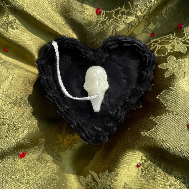 ConejitaMala - Wholesale Novelty Candle - Ghostface Heart Cake