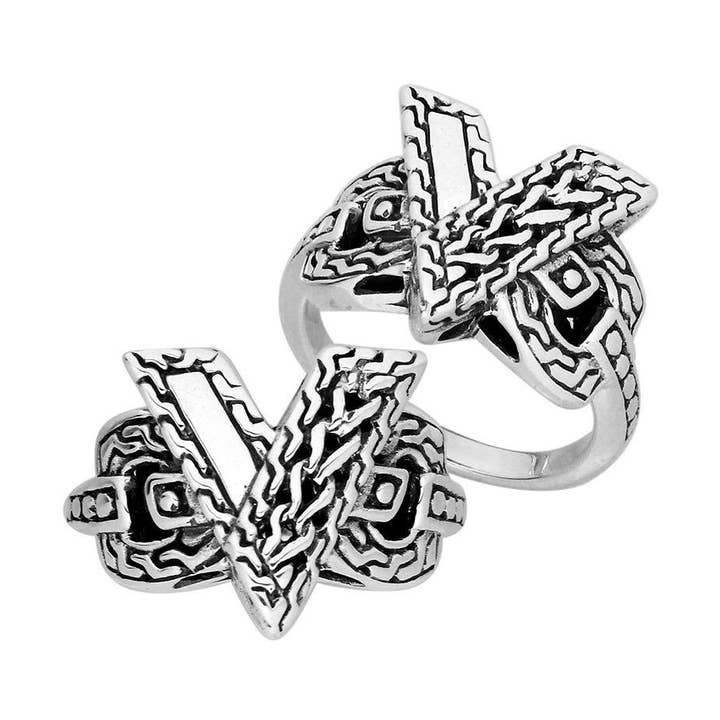 Anello in Argento Sterling AR-6297-S Fatto a Mano con Motivo Incrociato Balinese e Dettagli Artistici Ossidati per la vendita all'ingrosso da parte di Bali Designs