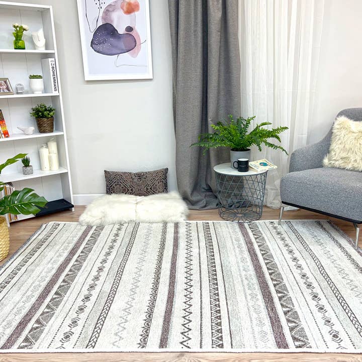 Geometric Gray Off White Washable Area Rugs for wholesale by Alfa Rich Inc