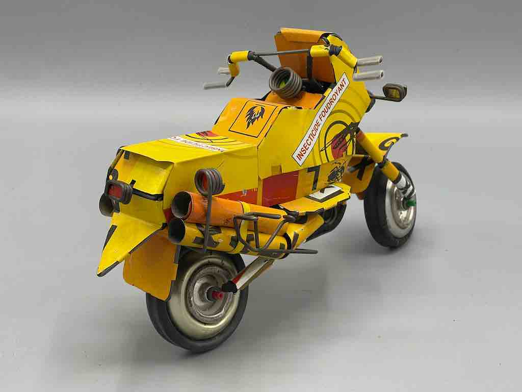 The Niger Bend - Wholesale Tafelbladdecoratie - Afrikaanse speelgoedmotorfiets van gerecycled metaal in blik - Burkina Faso7