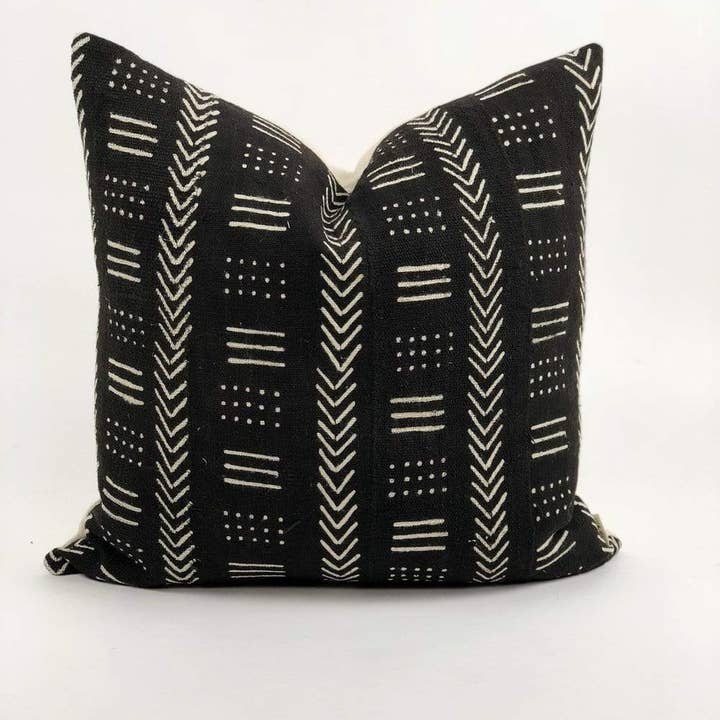 Bryar Wolf - Wholesale Throw/Decorative Pillow - KEIL Pillow Throw Pillows Black