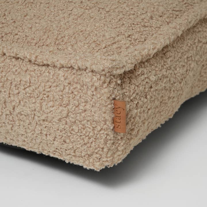 Staey - Wholesale Pet Bed - Dog - Noor Dog Cushion | Sand Curly2
