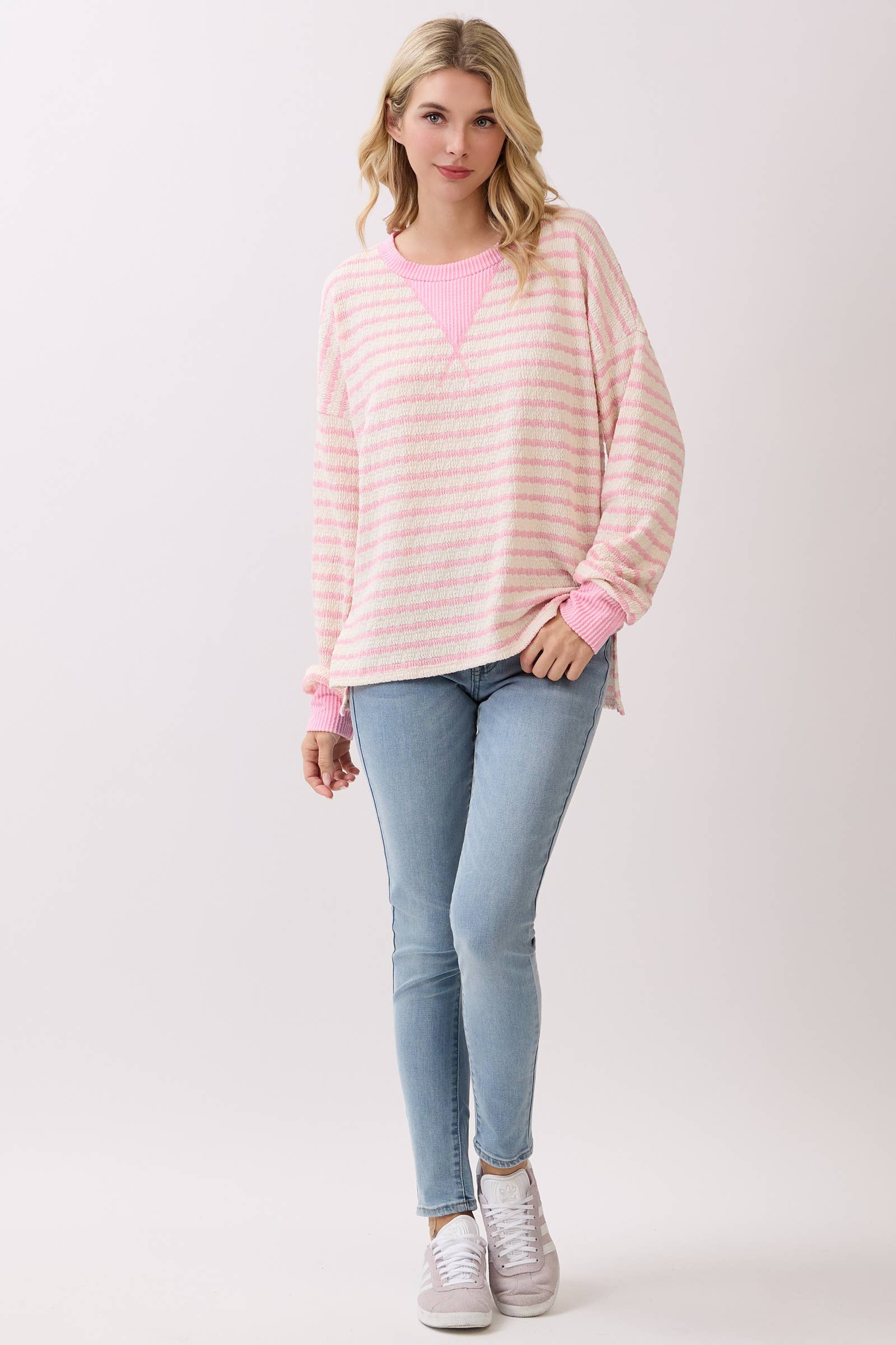 7th Ray – wholesale Stickad topp - Dam – Randig stickad tröja med nedhasad axel T612811