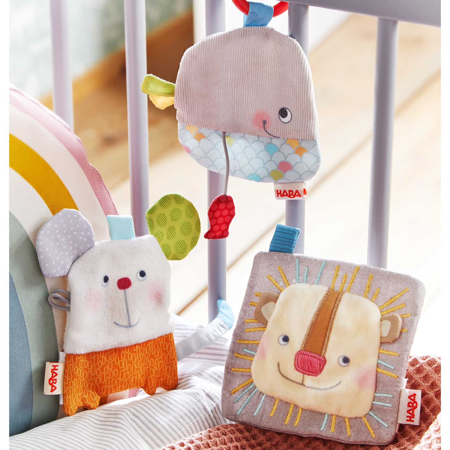 HABA USA - Wholesale Crinkle Tag Toy - Baby - Lion Crackly Lovey1