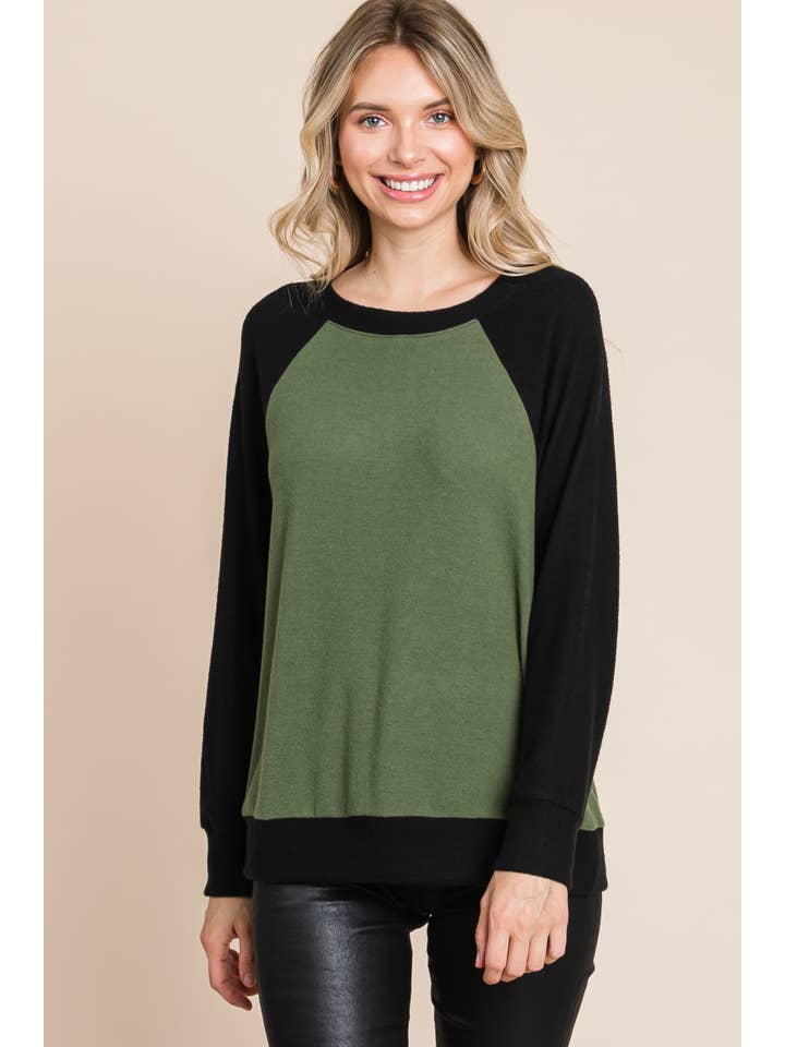 Emerald Collection - Wholesale Knit Top - Women's - ETK-8841-PL Plus Size Color Block Hacci Brush Top11