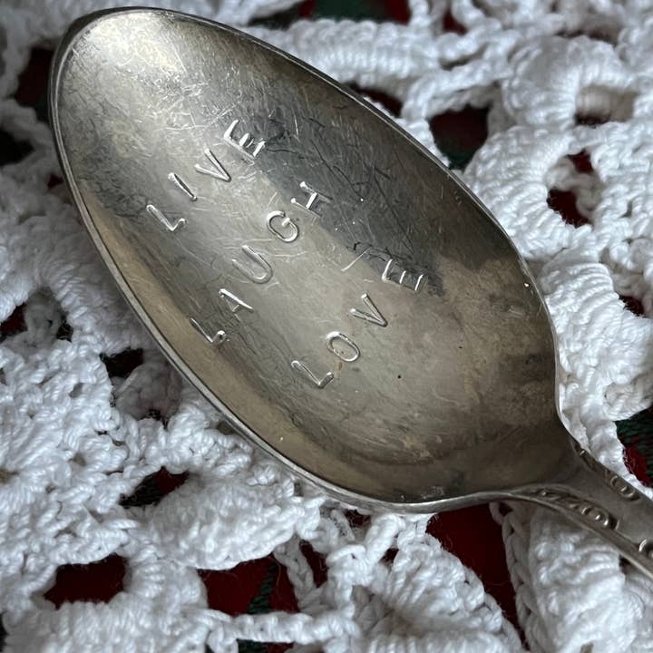 Cuillère Live Laugh Love pour la vente par Cards by Design