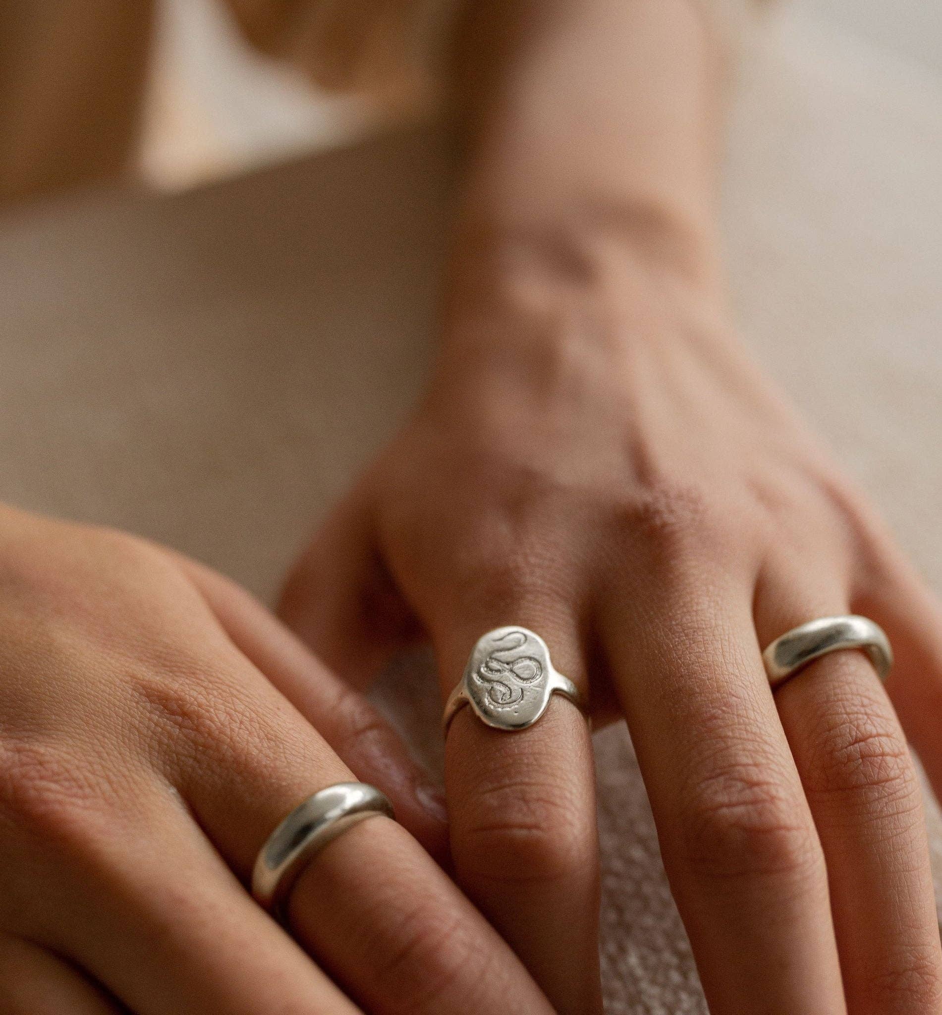 Dea Dia – wholesale Cocktail/Statement Ring – Ormen stigande ring2