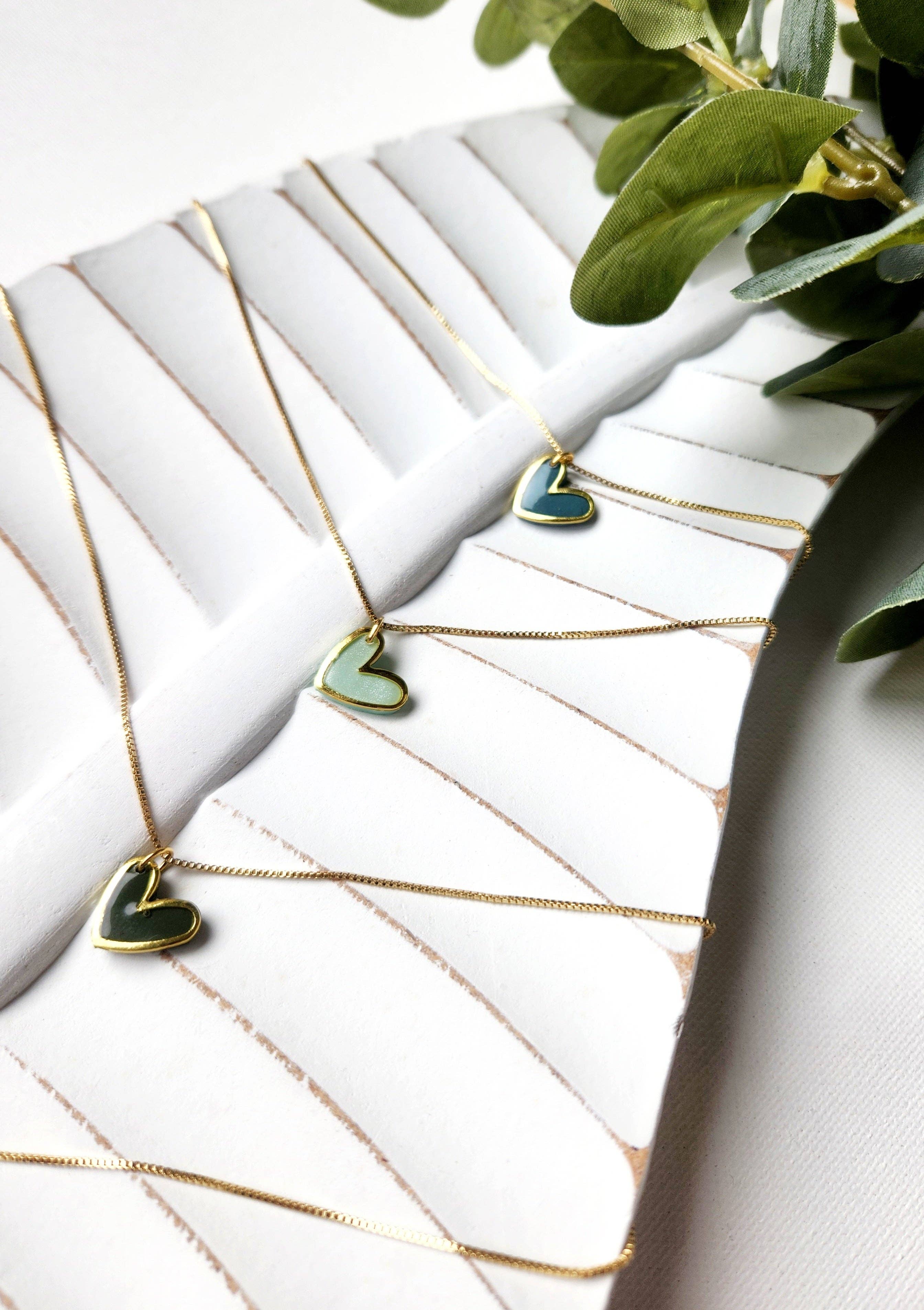 Twig & Rue boutique - Wholesale Pendant/Charm Necklace - Gold heart necklace2