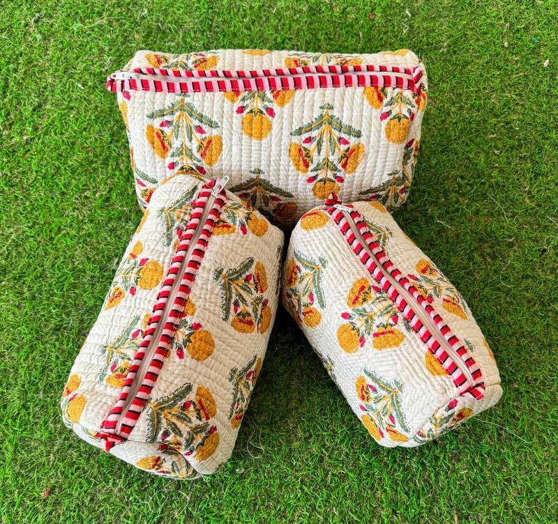 bhavnas boutique - Wholesale Makeup/Cosmetic Bag - Pure Cotton Cosmetic Bag Floral Print Quilted Bag Women Bags