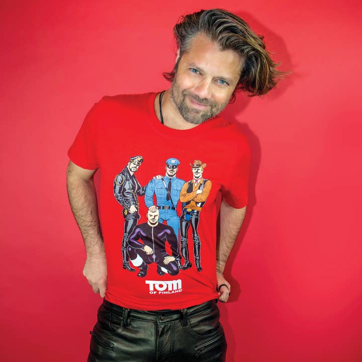 Peachy Kings / Kweer Cards - Wholesale T-Shirt (Graphic) - Men's - Tom of Finland "Village People" T-shirt (Gay Queer) - Rede