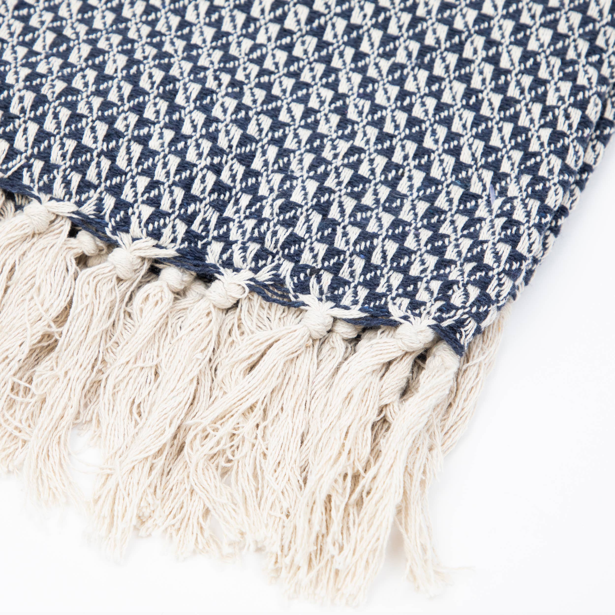 Arkwright Home - Wholesale Throw Blanket - Throw Blanket, Patterned Cotton with modern design14