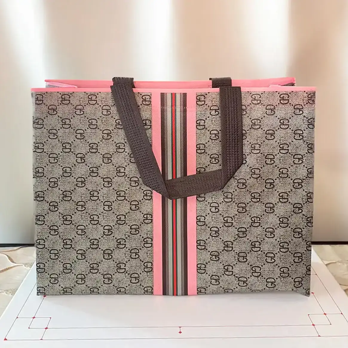 ByHome - Wholesale Gift Bag - 50pcs, 4 Sizes Luxury Grid Pink Stripes Non-woven Gift Bag6