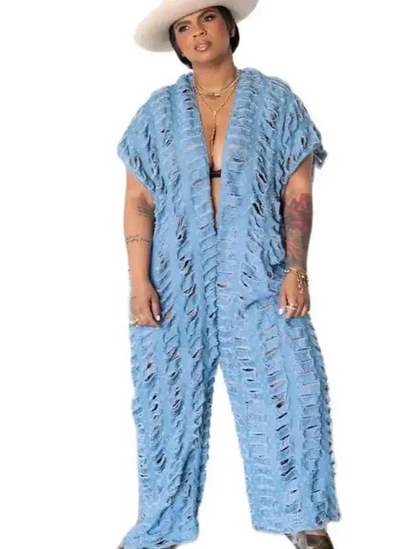Plus Size Denim Distress Jumpsuit voor wholesale door ImMore CurVy Boutique