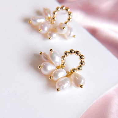 Pompon La Tulipe – wholesale Dangle earrings – Elegance Golden Tutu Dangling Earrings Baroque Pearls0