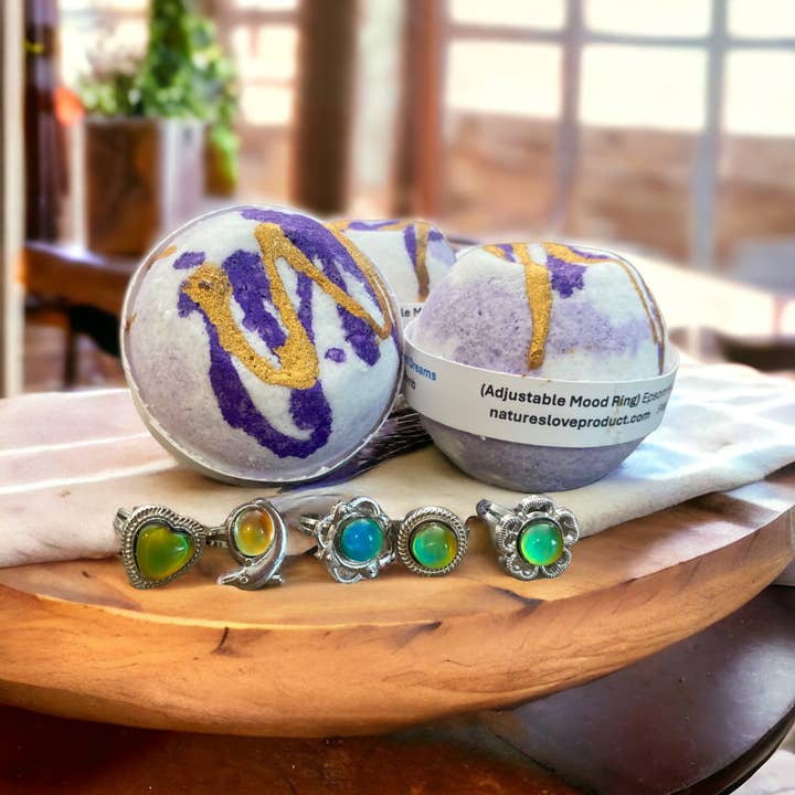 Surprise Mood Ring Bath Bomb - Lavender for wholesale by Nature's Love Product