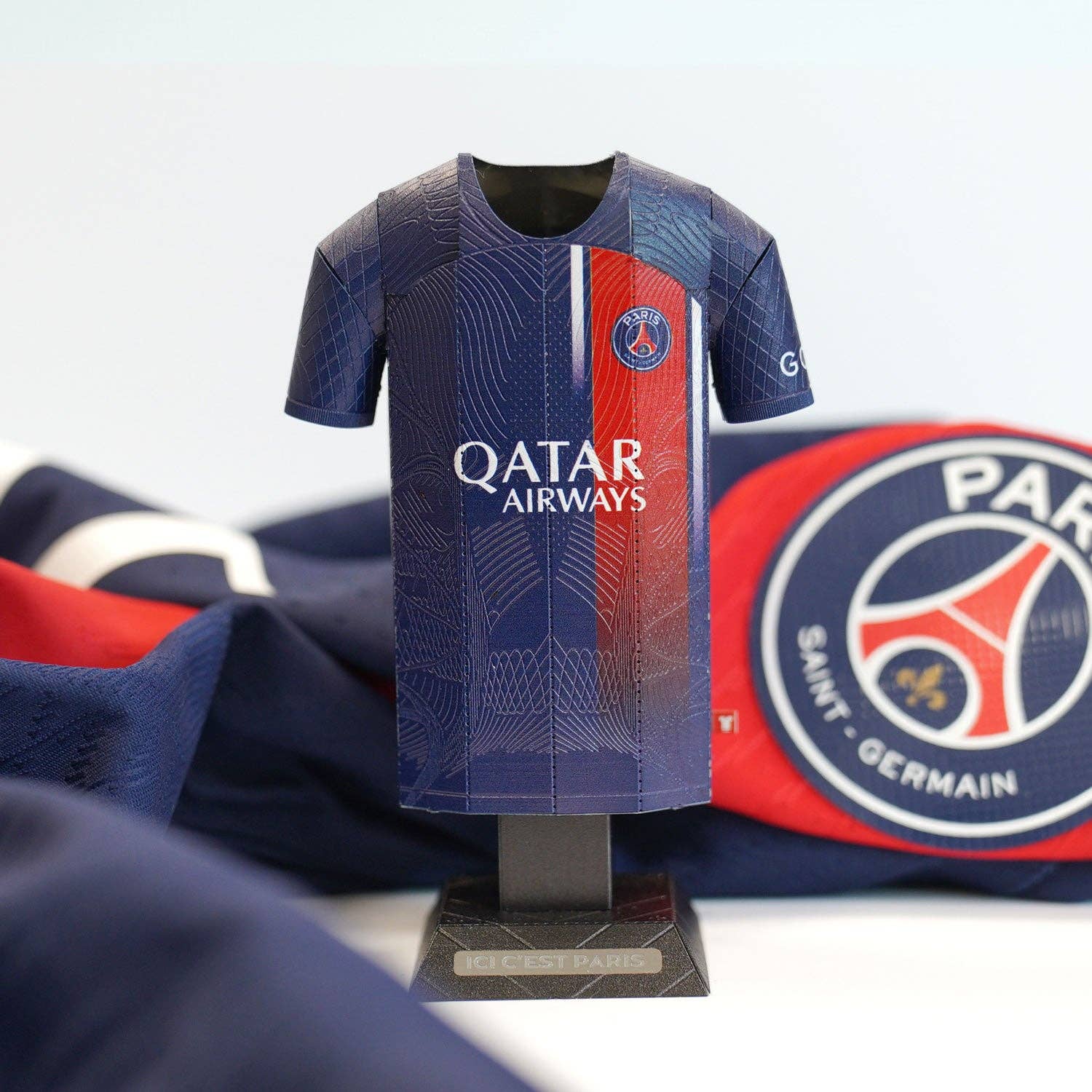 Alloy Collectors - Wholesale Decorative Tabletop Object - Paris Saint-Germain FC 23/24 Home Locker Pack3