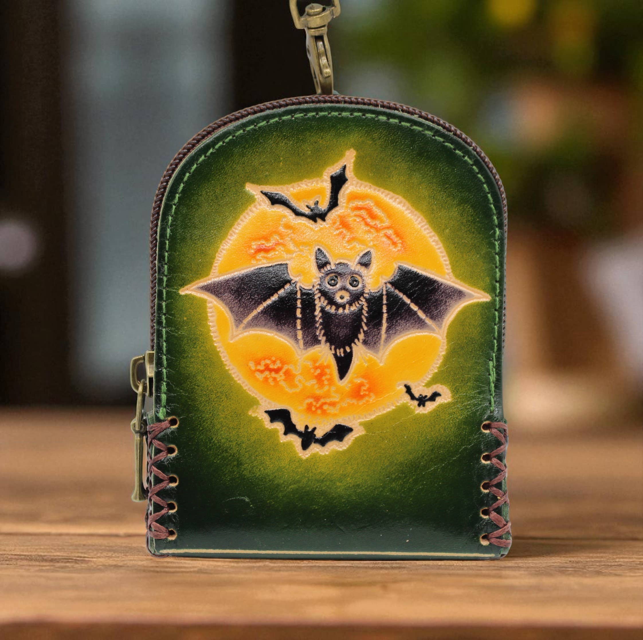 Sunflower Handmade leather inc - Wholesale Portemonnee - Dames - AE003 handgemaakte leren vleermuis muntportemonnee mini rugzak3