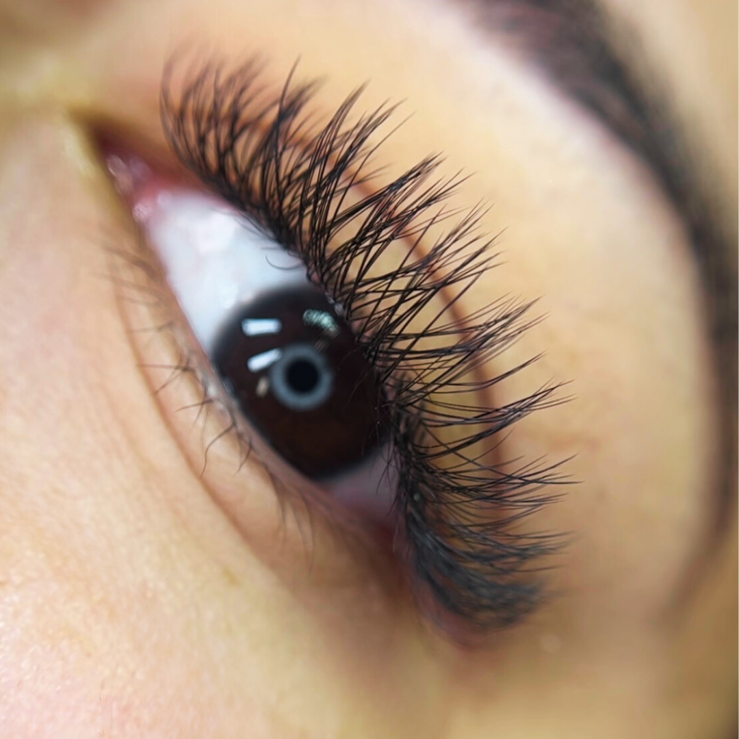 GladGirl - Vente Faux cils - Signature Mink Longueurs Mixtes YY Light Wispy Hybrid Lashes - Courbure D 0,05 x 8 à 15 mm1