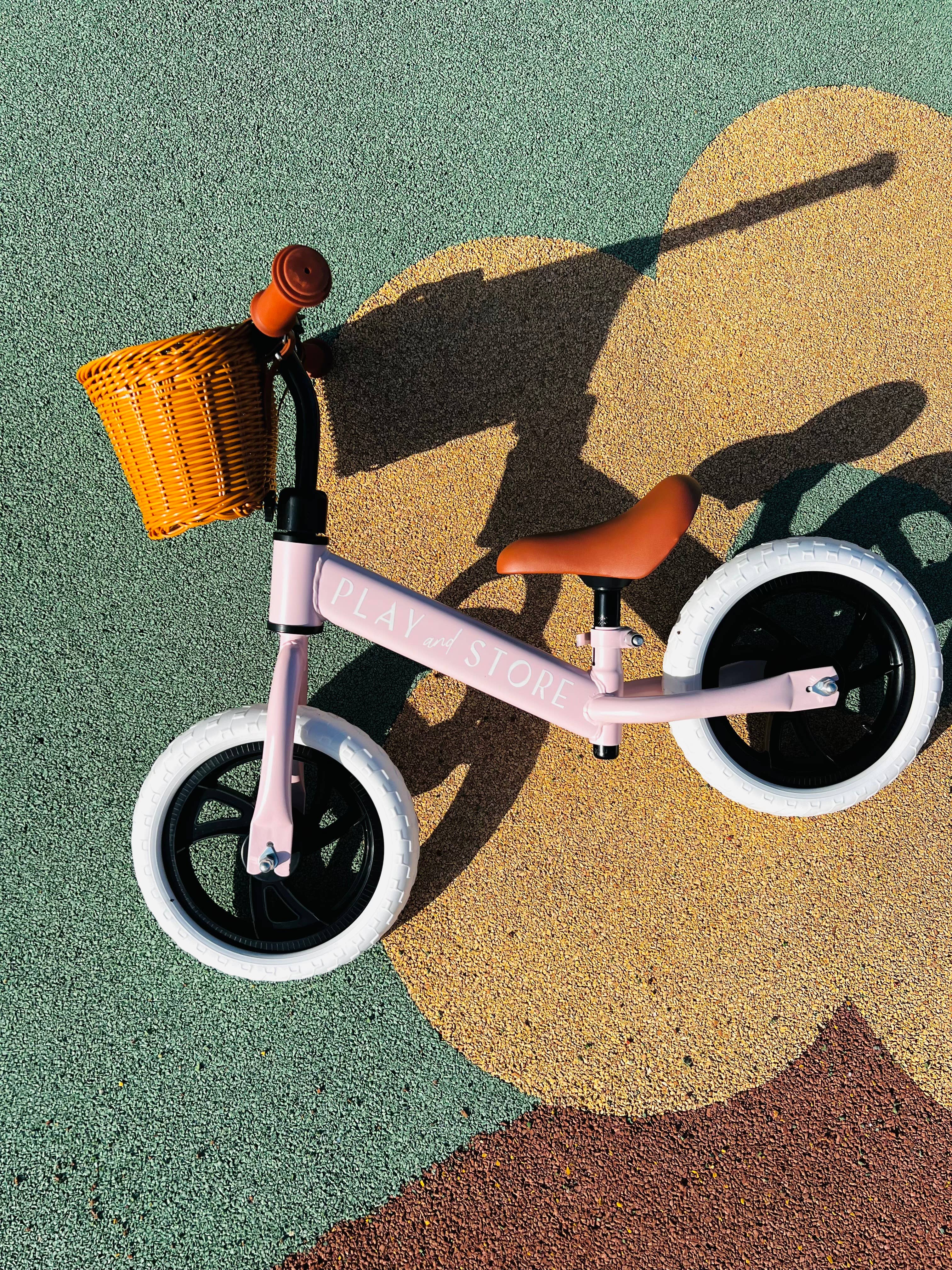 Play and Store – Großhandel Fahrrad/Roller – Kinder – Balance-Fahrrad Rosa zum Spielen und Verstauen1