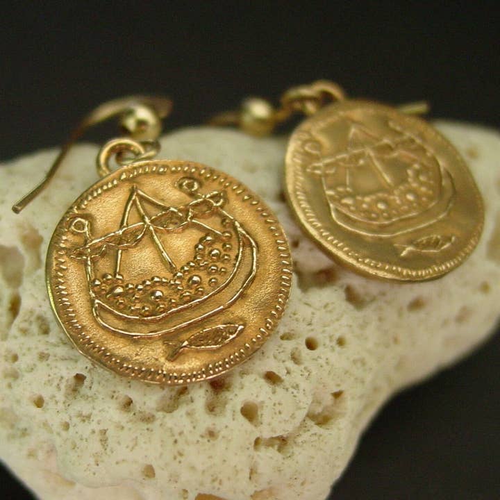 Vis a Vis Jewelry - Wholesale Hangende/ronde oorbellen - Kleine Viking Drakkar munt-oorbellen